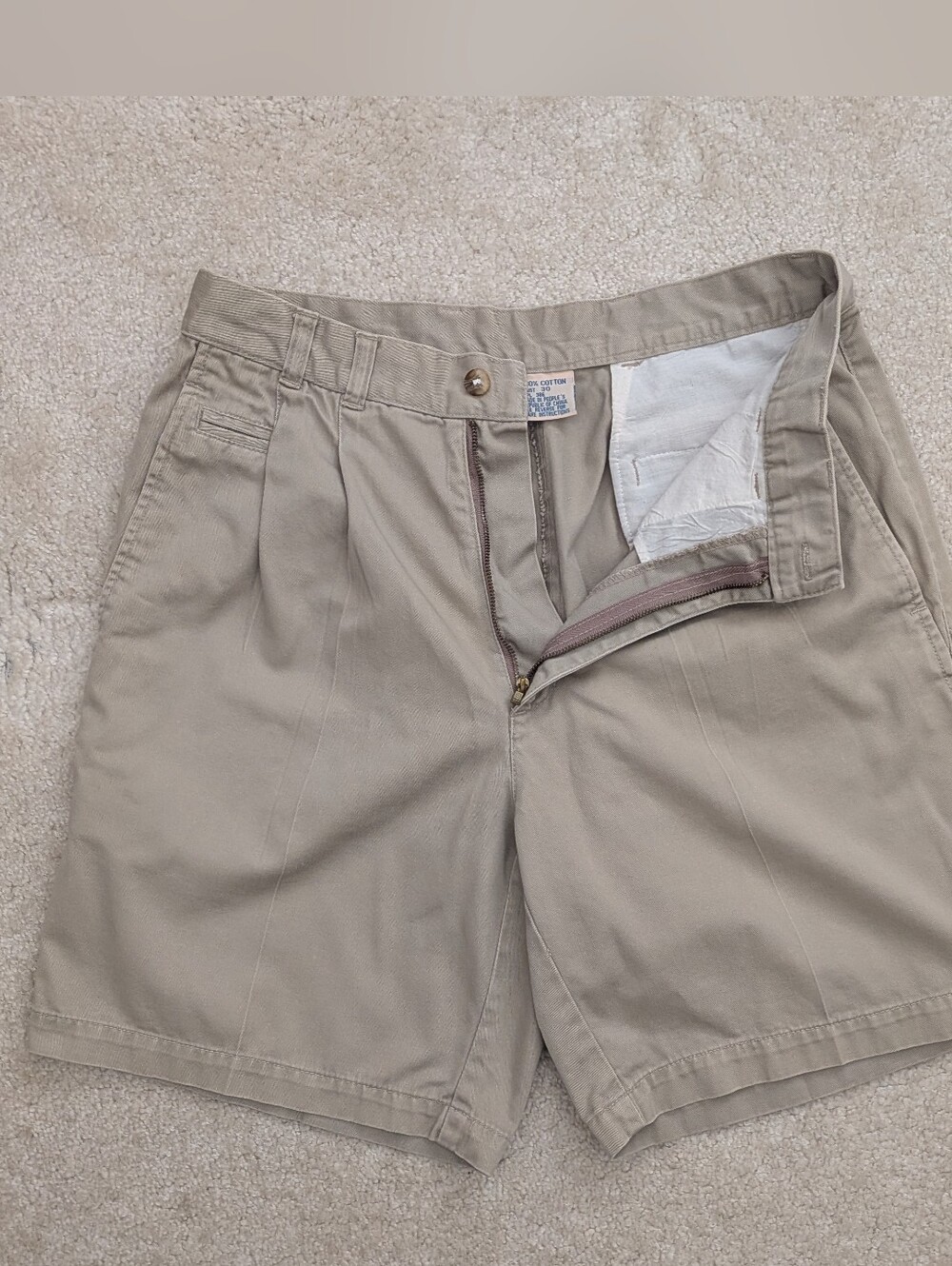Haggar khaki shorts 30 waist - Picture 2 of 7